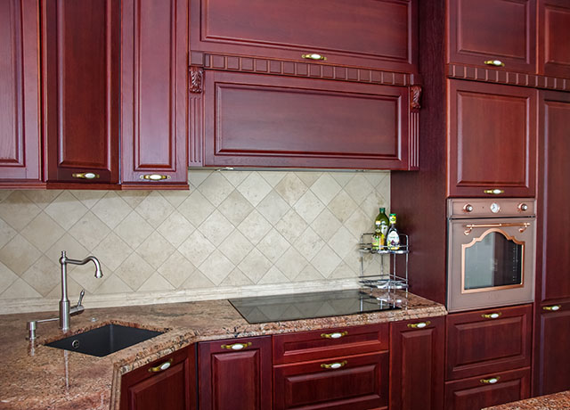 Klasikinės virtuvės baldai Klasikinės virtuvės baldai